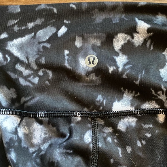 Lululemon Rise & Flow Pant Full On Luxtreme Leggings - Picture 9 of 16